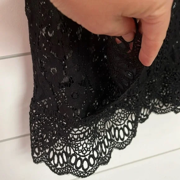 Vintage black lace top - Picture 7 of 7